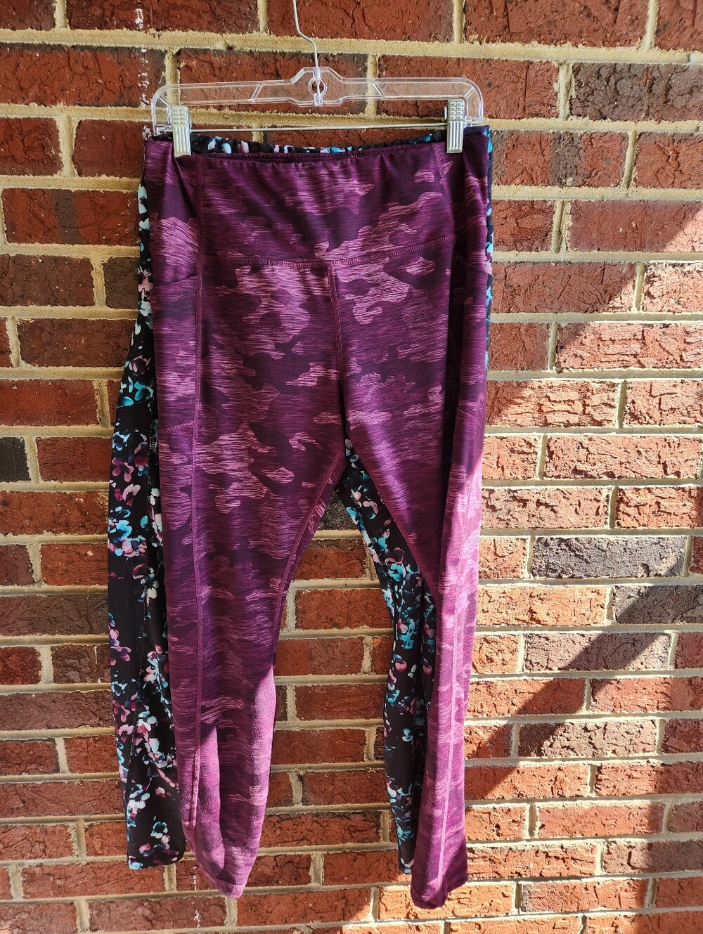 Avia Work Out Leggings XL Wine Camo And Black Floral 2 Pair